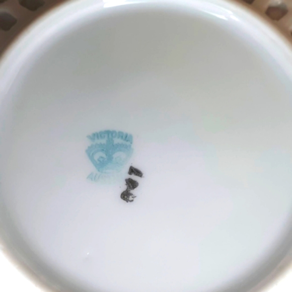 Vintage Victoria Austria dish (early 20th century), Queen Mary portrait - Picture 2 of 2